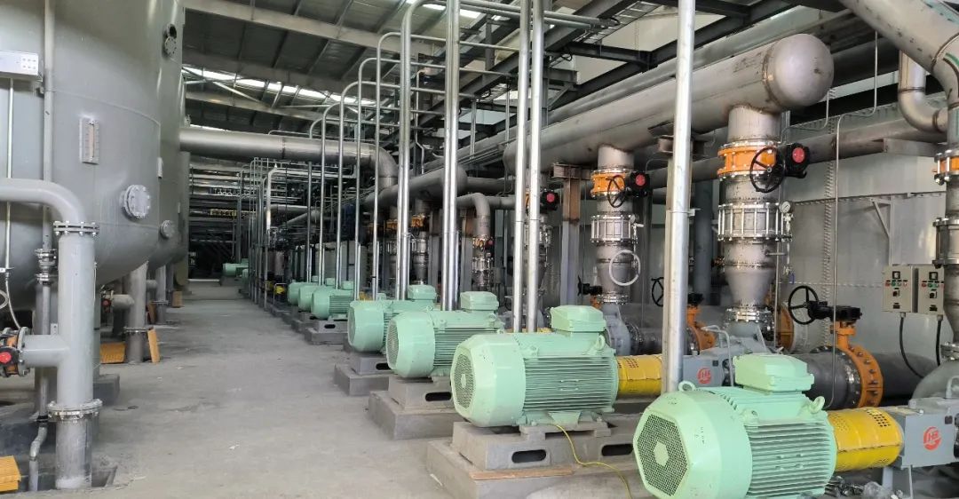 倍頭條 | 扎布耶鹽湖萬噸電池級(jí)碳酸鋰項(xiàng)目順利進(jìn)水，進(jìn)入試生產(chǎn)！